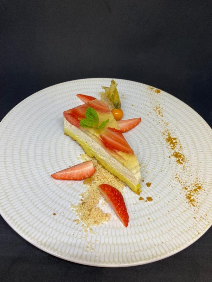 Latitude Ouest Hotel Restaurant & Spa لوكرونان المظهر الخارجي الصورة
