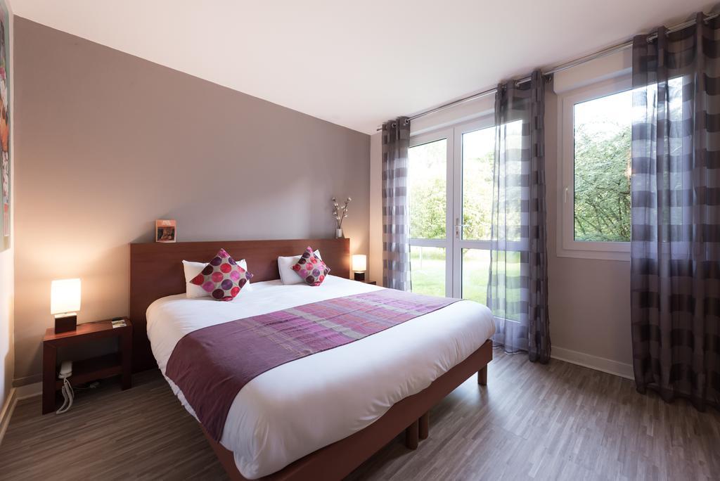 Latitude Ouest Hotel Restaurant & Spa لوكرونان المظهر الخارجي الصورة