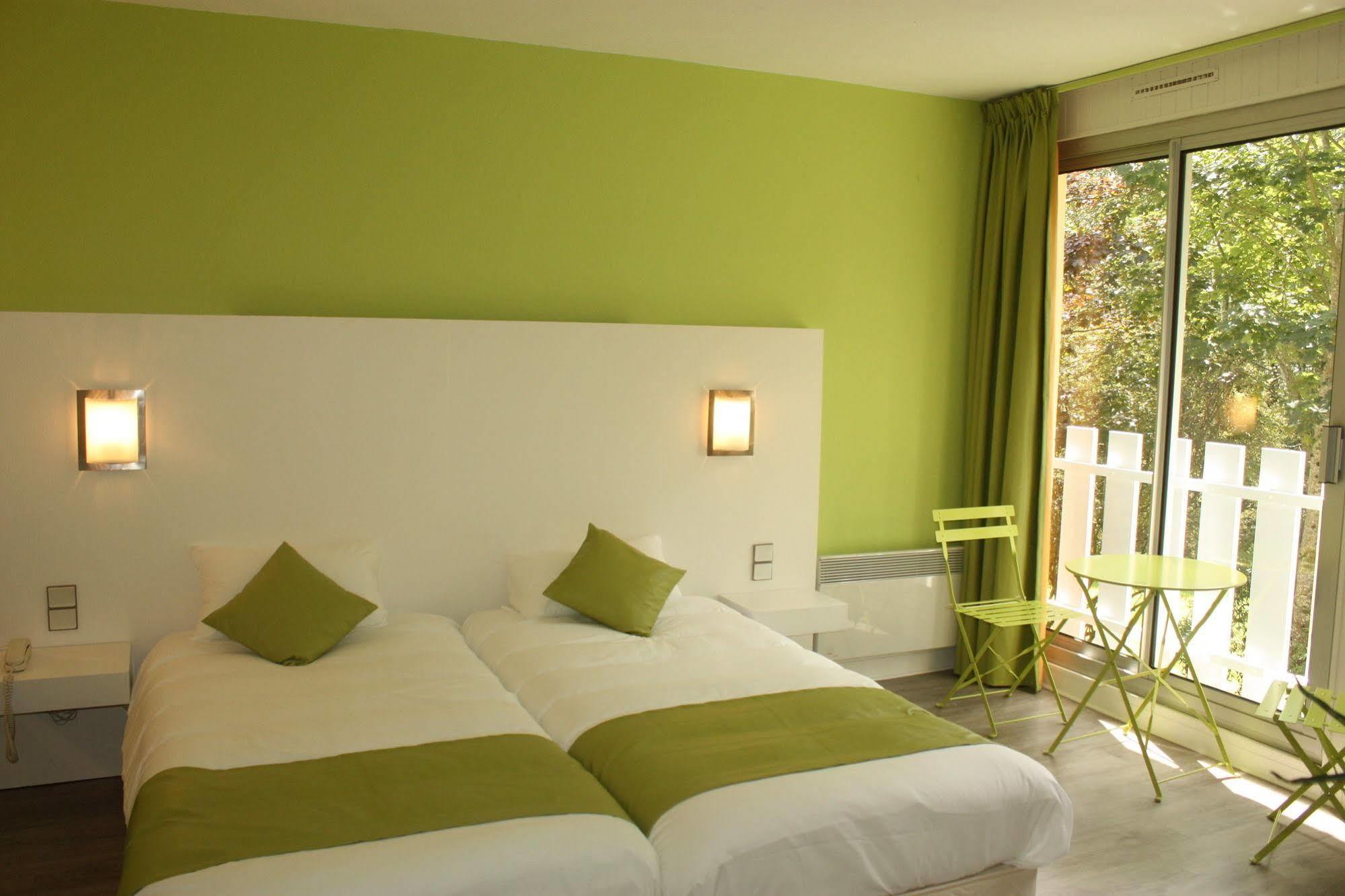 Latitude Ouest Hotel Restaurant & Spa لوكرونان المظهر الخارجي الصورة